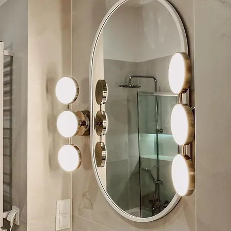 Διαμέρισμα Elegancki Od Dziedzinca, 60m2, Parking, Rynek 700 M