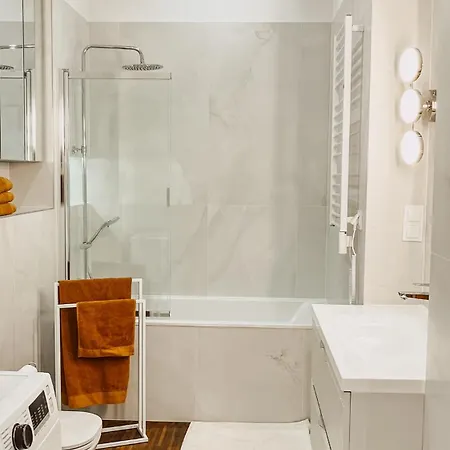 Elegancki Od Dziedzinca, 60m2, Parking, Rynek 700 M * Βρότσλαβ