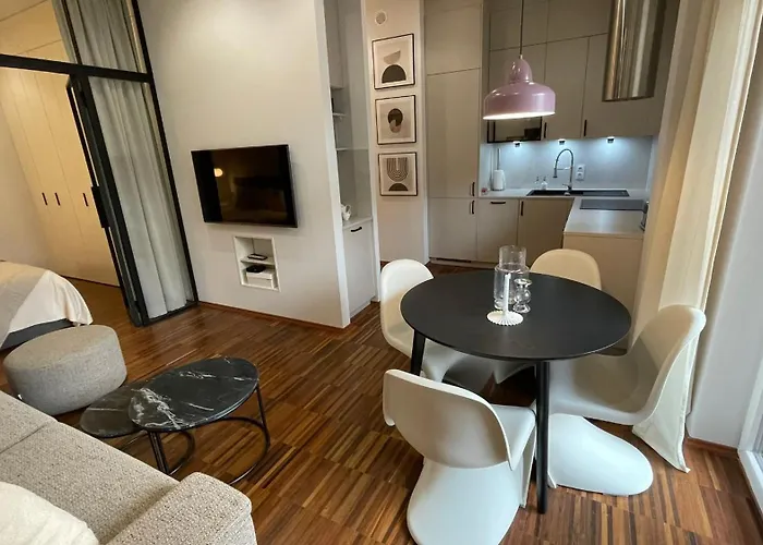 公寓 Elegancki Od Dziedzinca, 60m2, Parking, Rynek 700 M *