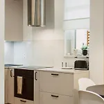 Apartman Elegancki Od Dziedzinca, 60m2, Parking, Rynek 700 M Wrocław