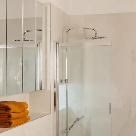 Apartamento Elegancki Od Dziedzinca, 60m2, Parking, Rynek 700 M *