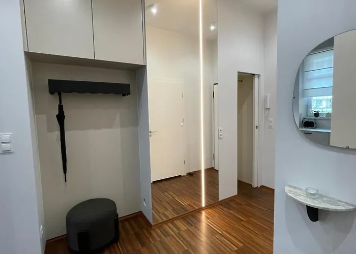 Elegancki Od Dziedzinca, 60m2, Parking, Rynek 700 M *