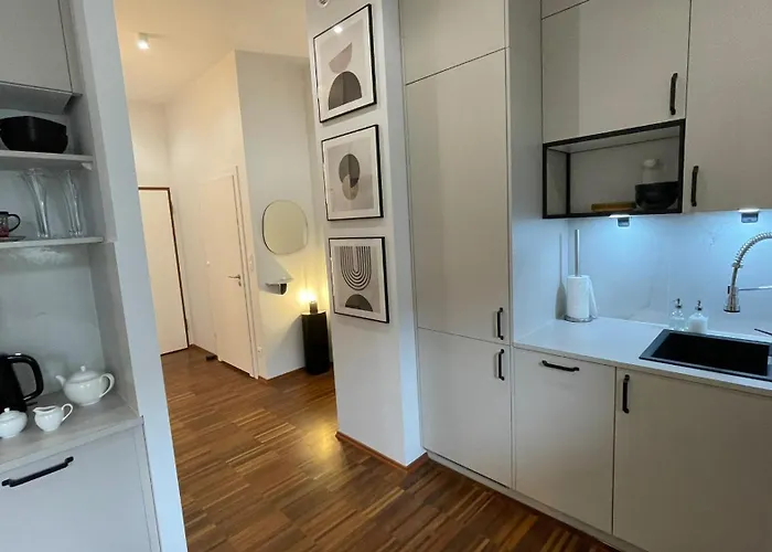 아파트 Elegancki Od Dziedzinca, 60m2, Parking, Rynek 700 M