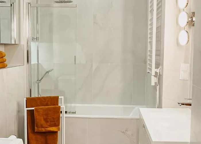 Elegancki Od Dziedzinca, 60m2, Parking, Rynek 700 M * 브로츠와프