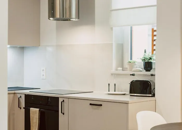 아파트 Elegancki Od Dziedzinca, 60m2, Parking, Rynek 700 M 브로츠와프